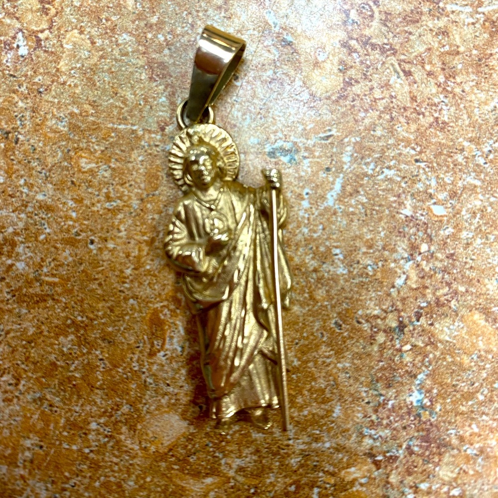10k Religious Saint Pendant